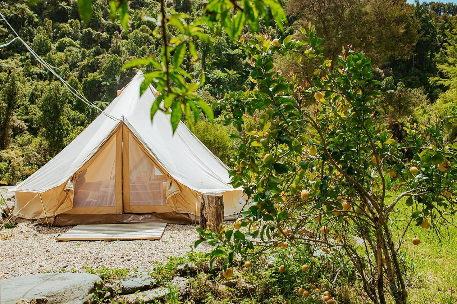 Golden Bay Glamping Hotel Takaka Exterior foto
